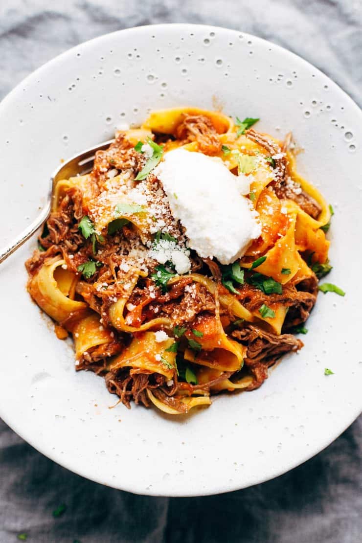20 Healthy Slow Cooker Dinners - Crockpot-Ragu from Pinch of Yum